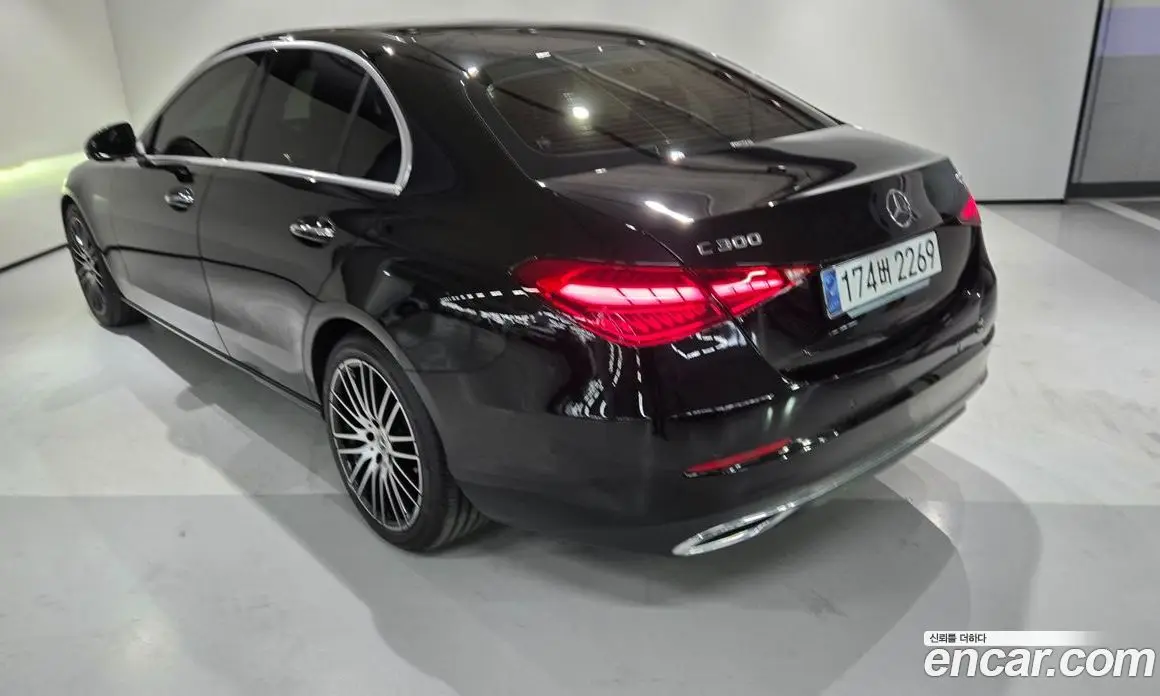 Mercedes-Benz C-Class 2024 2.0 АКПП, фото 3