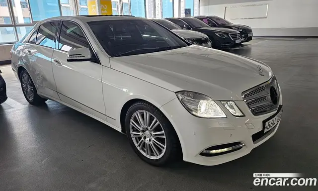Mercedes-Benz E-Class 2013 2.1 АКПП, миниатюра 3