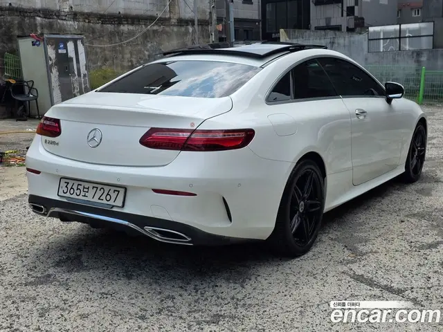 Mercedes-Benz E-Class, 2018, 177 735 км