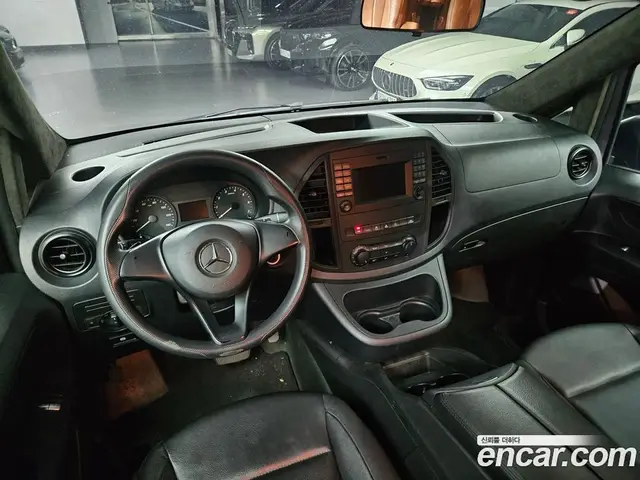 Mercedes-Benz V-Class 2020 2.0 АКПП, миниатюра 7