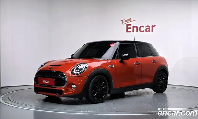 Mini Cooper, 2018, 70 042 км