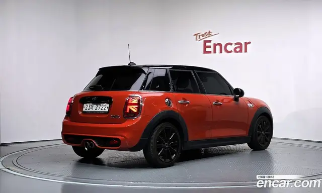 Mini Cooper 2018 2.0 АКПП, миниатюра 2