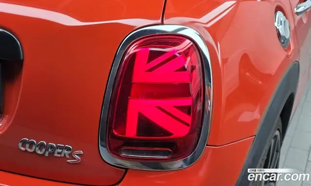 Mini Cooper 2018 2.0 АКПП, миниатюра 9