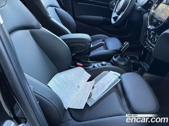Mini Cooper 2023 1.5 АКПП, миниатюра 3