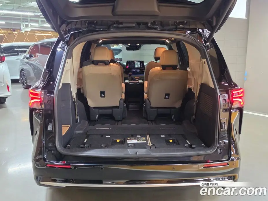 Toyota Sienna 2024 2.5 АКПП, фото 19