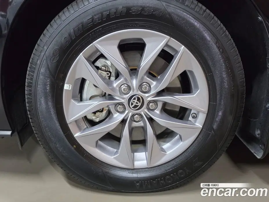 Toyota Sienna 2024 2.5 АКПП, фото 5