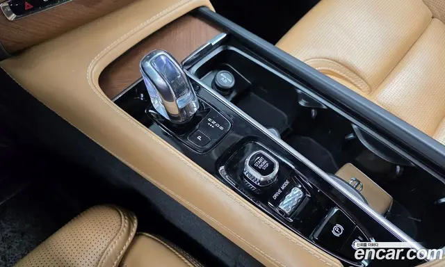 Volvo XC90 2019 2.0 АКПП, миниатюра 9