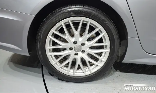 Audi A6 2018 2.0 АКПП, миниатюра 4