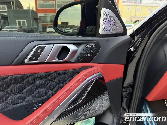 BMW X6M 2023 4.4 АКПП, миниатюра 11