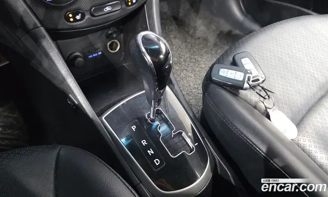 Hyundai Accent 2012 1.6 АКПП, миниатюра 12