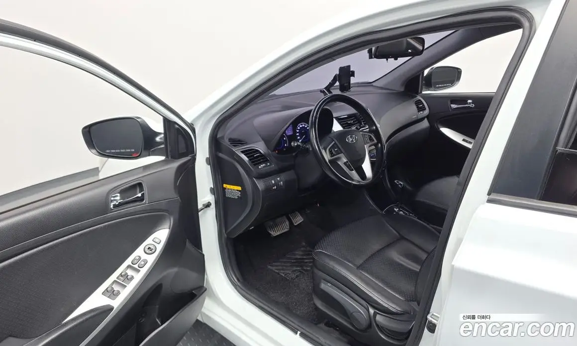 Hyundai Accent 2012 1.6 АКПП, фото 13