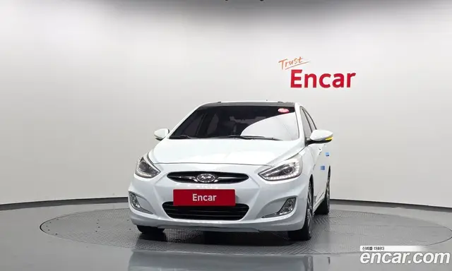 Hyundai Accent 2012 1.6 АКПП, миниатюра 3