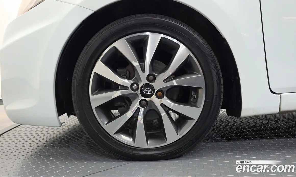 Hyundai Accent 2012 1.6 АКПП, фото 5