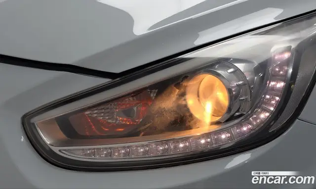 Hyundai Accent 2012 1.6 АКПП, миниатюра 8
