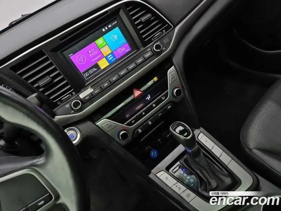 Hyundai Avante 2016 1.6 АКПП, фото 9