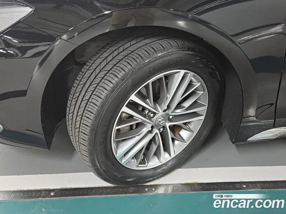 Hyundai Grandeur 2018 3.0 АКПП, фото 20
