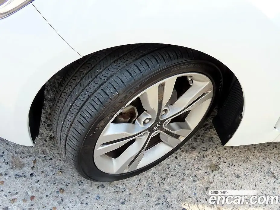 Hyundai Veloster 2015 1.6 АКПП, фото 20 Hyundai Veloster 2015 1.6 АКПП, фото 20