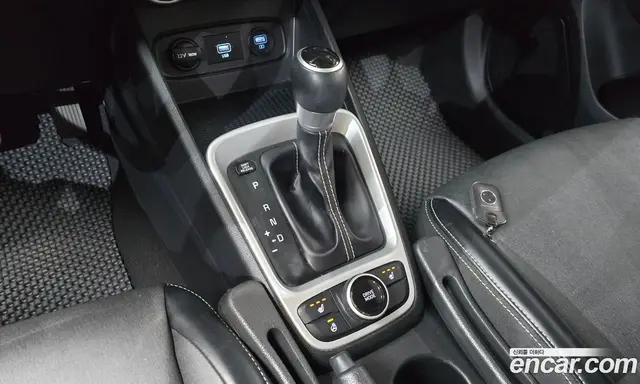 Hyundai Venue 2020 1.6 АКПП, миниатюра 9