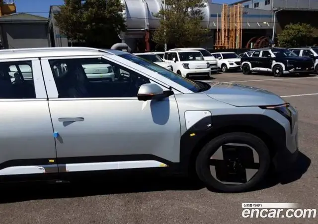 Kia EV3 2026 1.0 АКПП, миниатюра 12