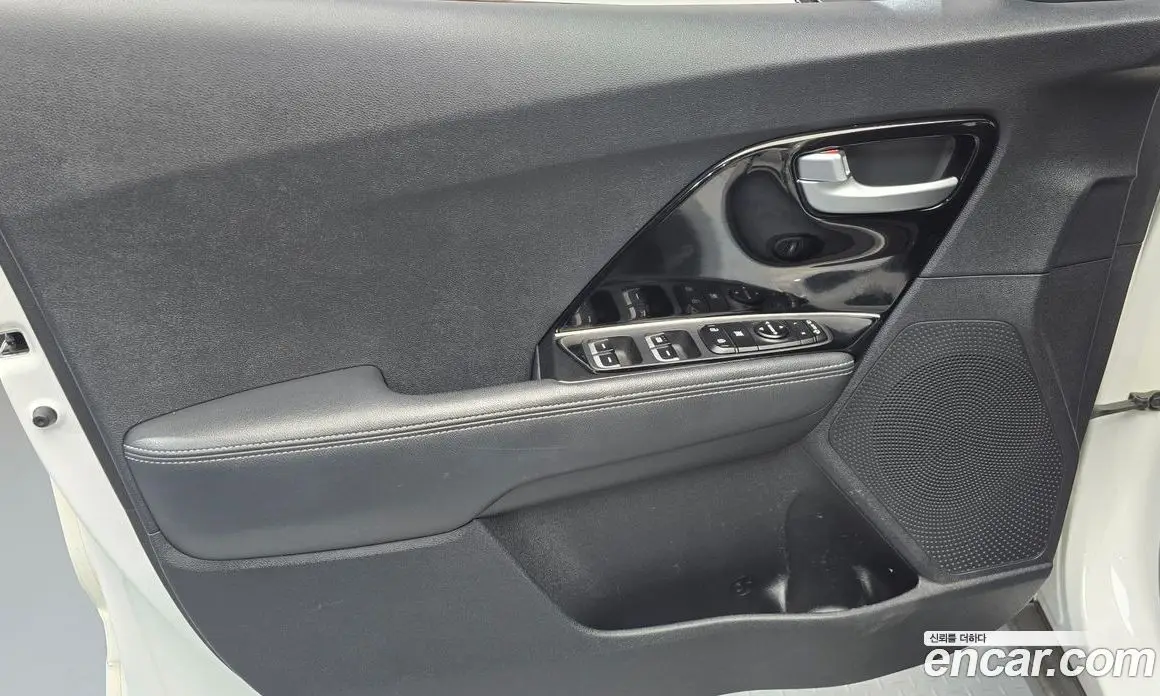 Kia Niro 2018 1.6 АКПП, фото 14