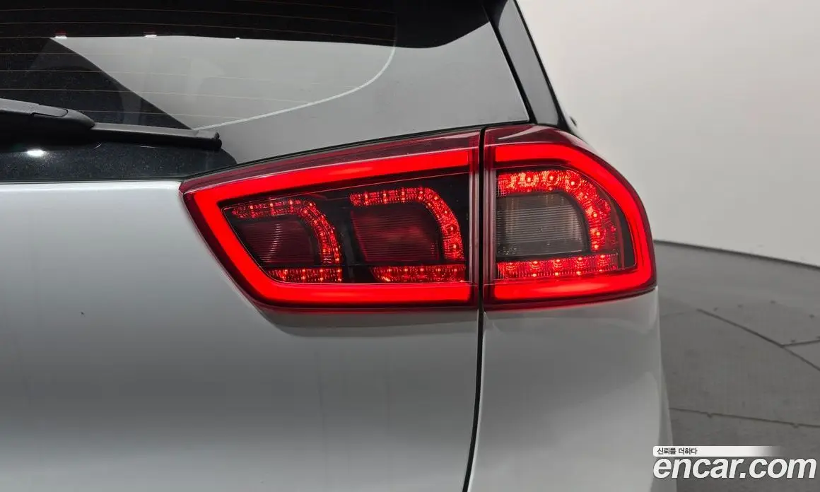 Kia Niro 2018 1.6 АКПП, фото 9