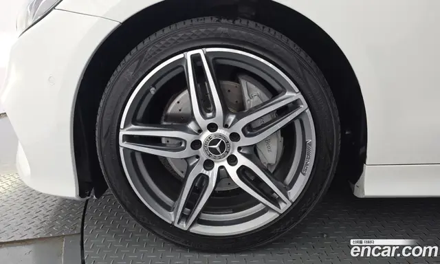 Mercedes-Benz E-Class 2017 1.9 АКПП, миниатюра 5