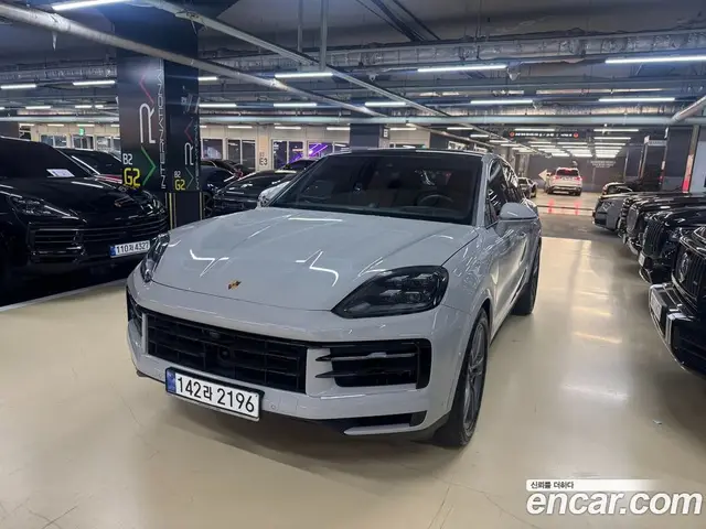 Porsche Cayenne, 2023, 70 311 км