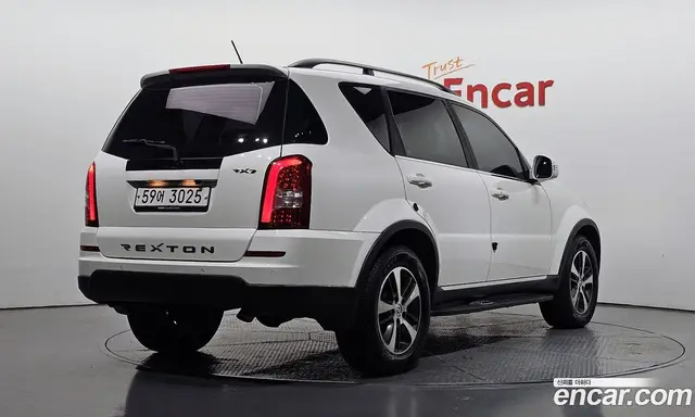 SsangYong Rexton 2015 2.0 АКПП, миниатюра 2 SsangYong Rexton 2015 2.0 АКПП, миниатюра 2