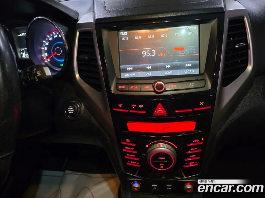 SsangYong TIBOLI 2015 1.6 АКПП, фото 14