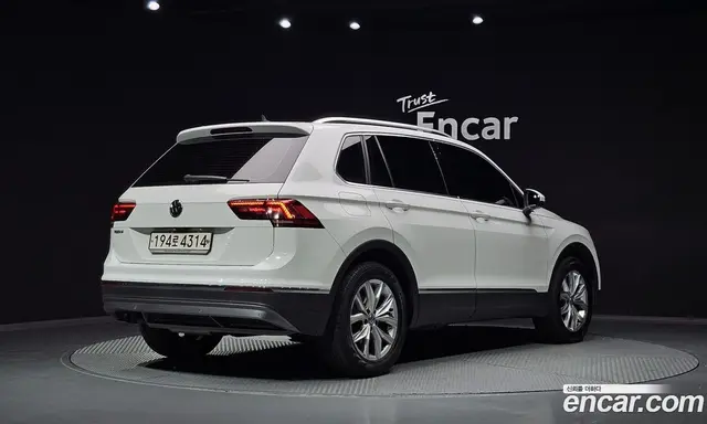 Volkswagen Tiguan 2020 2.0 АКПП, миниатюра 2