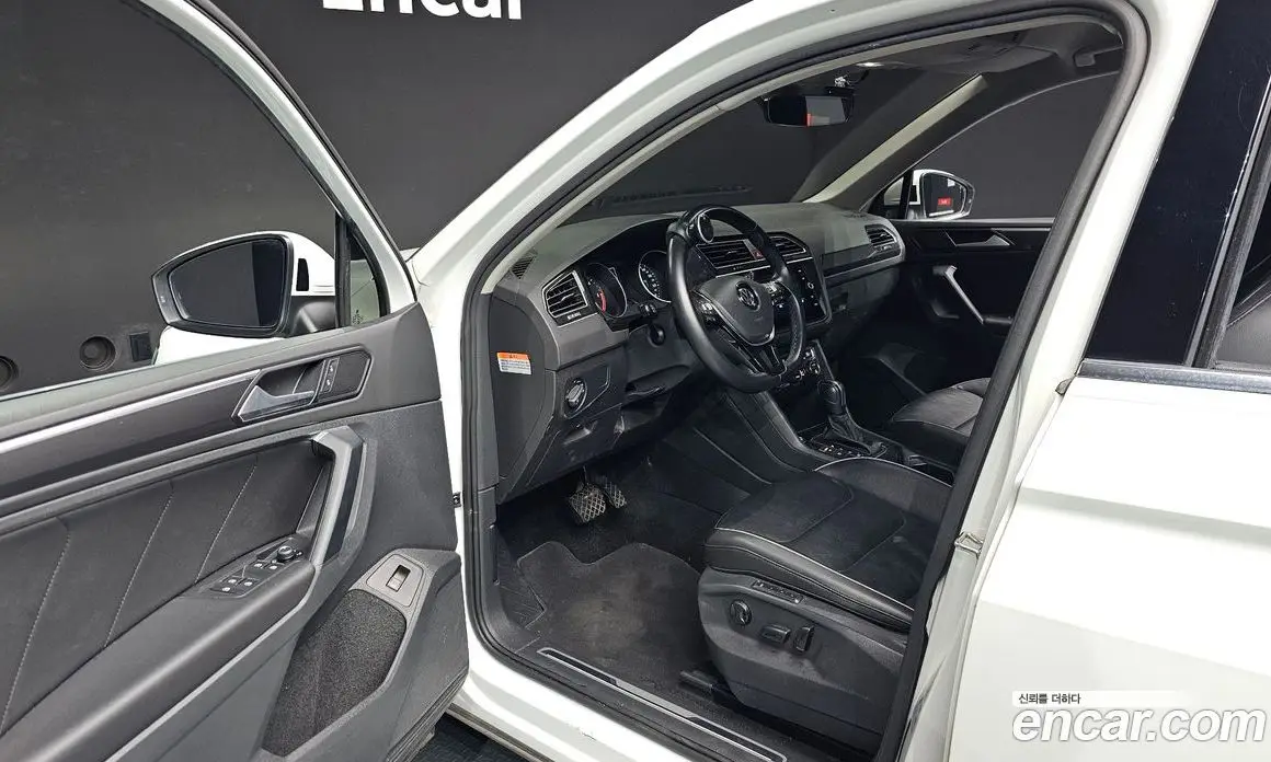 Volkswagen Tiguan 2020 2.0 АКПП, фото 10
