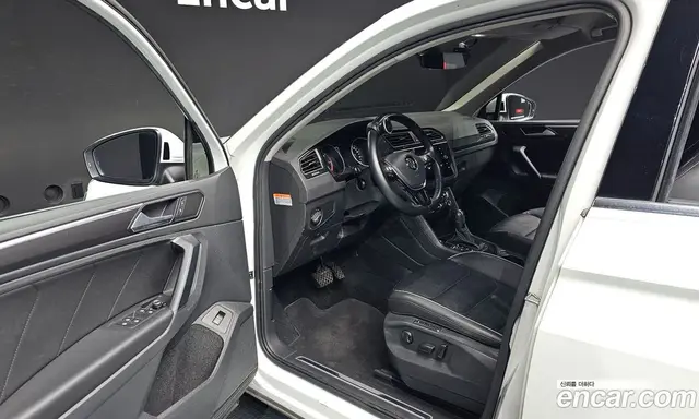 Volkswagen Tiguan 2020 2.0 АКПП, миниатюра 10