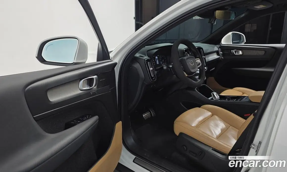 Volvo XC40 2021 2.0 АКПП, фото 13