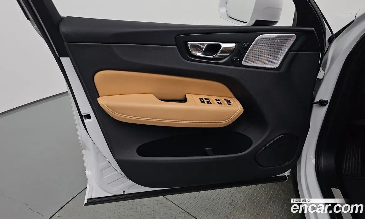 Volvo XC60 2019 2.0 АКПП, фото 13 Volvo XC60 2019 2.0 АКПП, фото 13