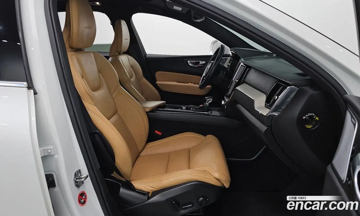 Volvo XC60 2019 2.0 АКПП, фото 16 Volvo XC60 2019 2.0 АКПП, фото 16