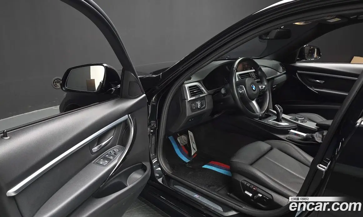 BMW 3 серия 2018 2.0 АКПП, фото 13