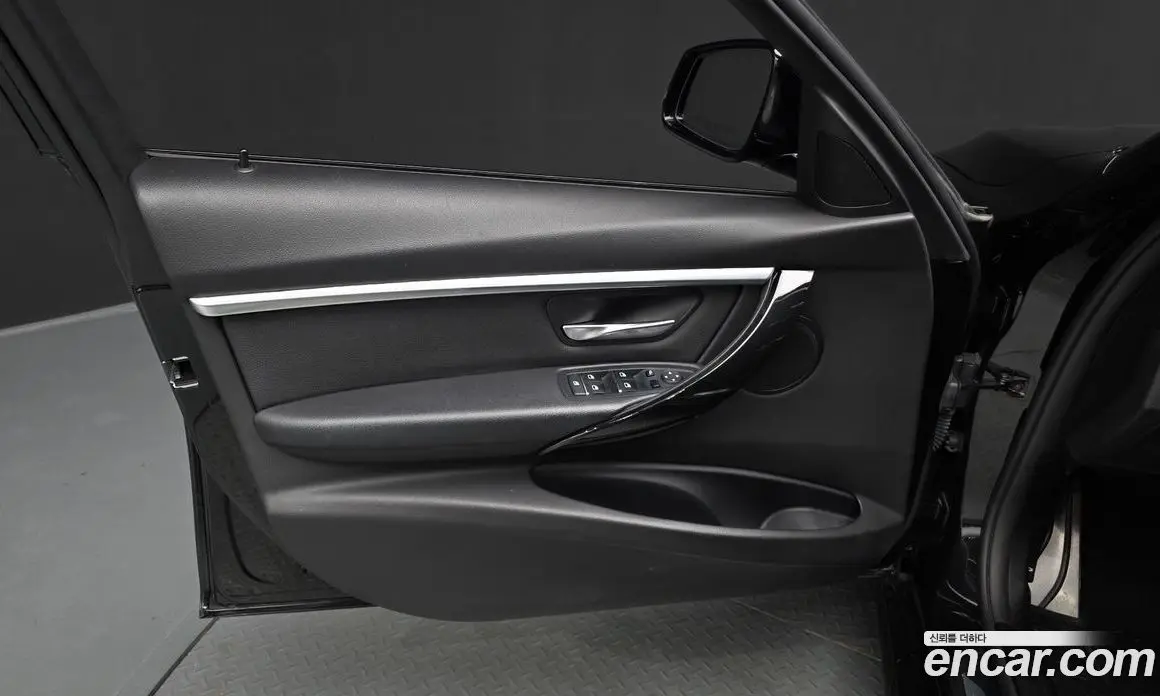 BMW 3 серия 2018 2.0 АКПП, фото 14