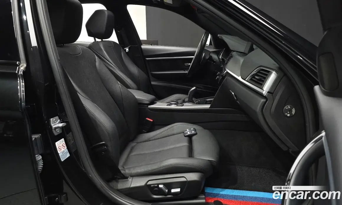 BMW 3 серия 2018 2.0 АКПП, фото 17