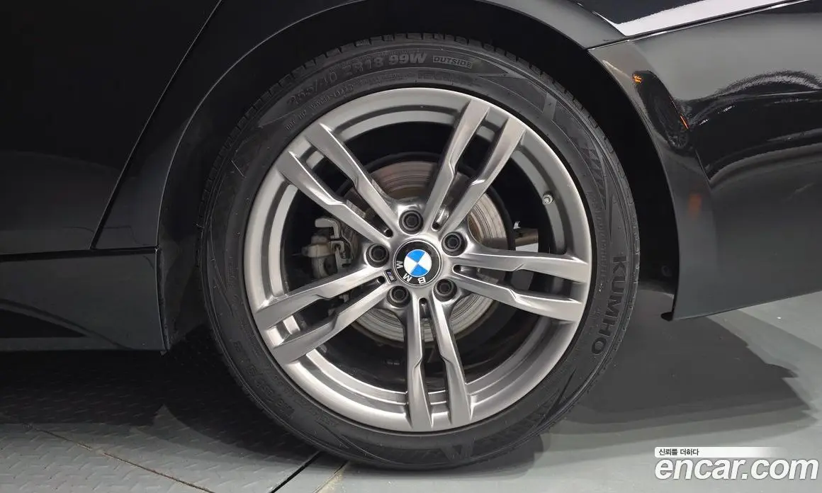 BMW 3 серия 2018 2.0 АКПП, фото 7
