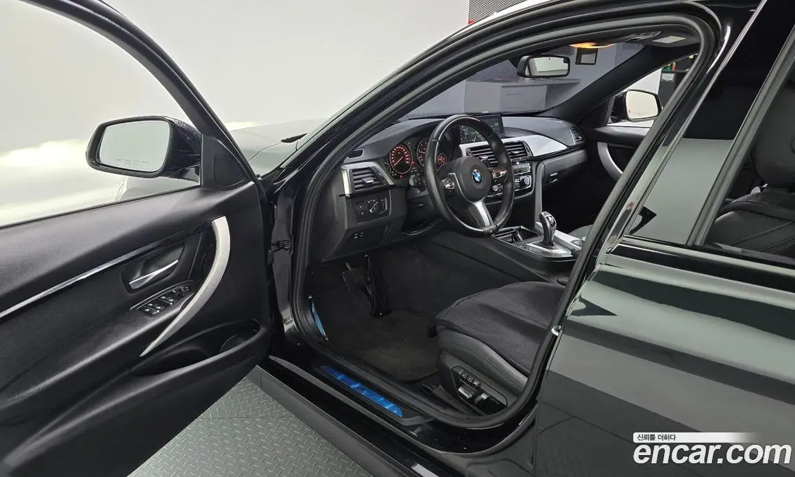 BMW 3 серия 2018 2.0 АКПП, фото 13