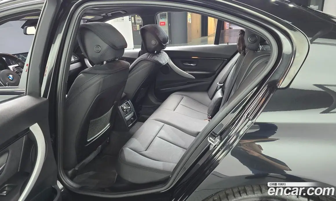 BMW 3 серия 2018 2.0 АКПП, фото 17