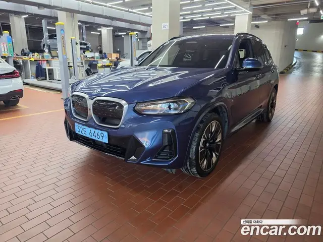 BMW iX3, 2023, 46 756 км
