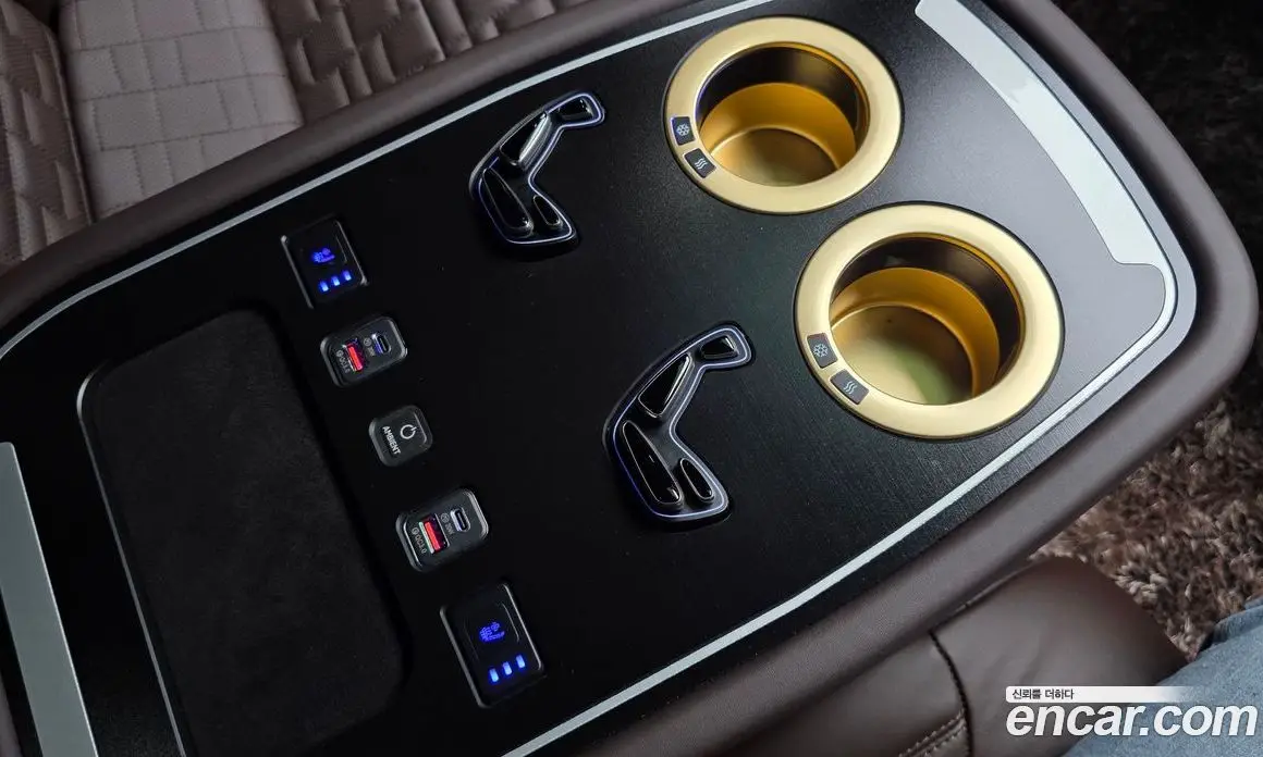 Cadillac Escalade 2024 6.2 АКПП, фото 18