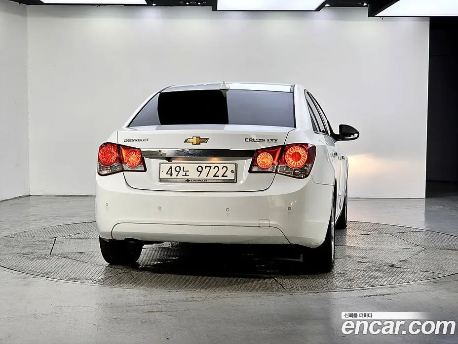 Chevrolet Cruze 2011 1.8 АКПП, фото 3