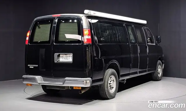 Chevrolet Express Van 2018 6.0 АКПП, миниатюра 2
