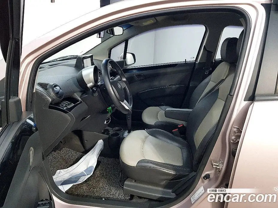 Chevrolet Matiz 2011 1.0 АКПП, фото 8