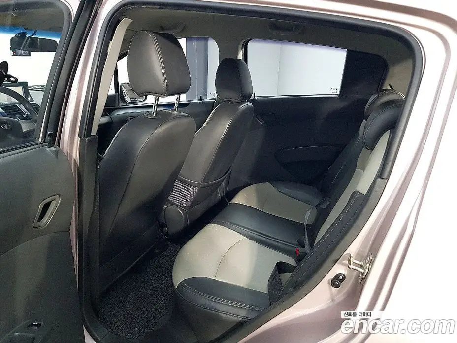Chevrolet Matiz 2011 1.0 АКПП, фото 9