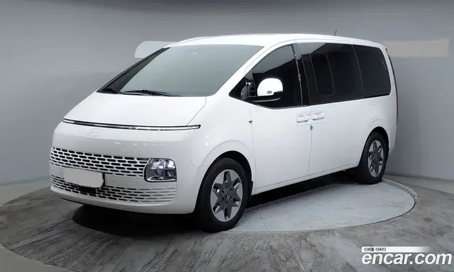 Hyundai Staria, 2024, 28 120 км