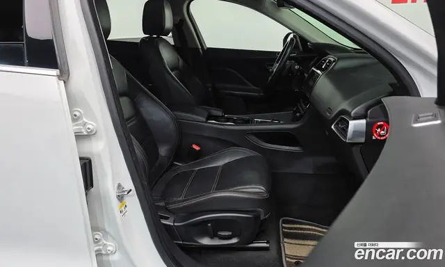 Jaguar F-Pace 2017 2.0 АКПП, миниатюра 11