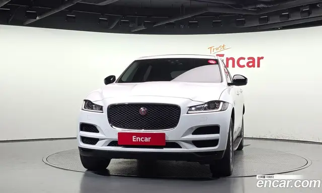 Jaguar F-Pace 2017 2.0 АКПП, миниатюра 3